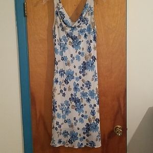 Blue flowers sleeveless dress
